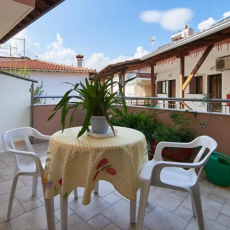 Apartament Sartoupoli Sarti